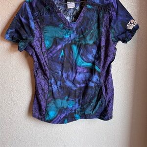 Star Wars Women's scrub Top in Purple and Blue sz medium EUC